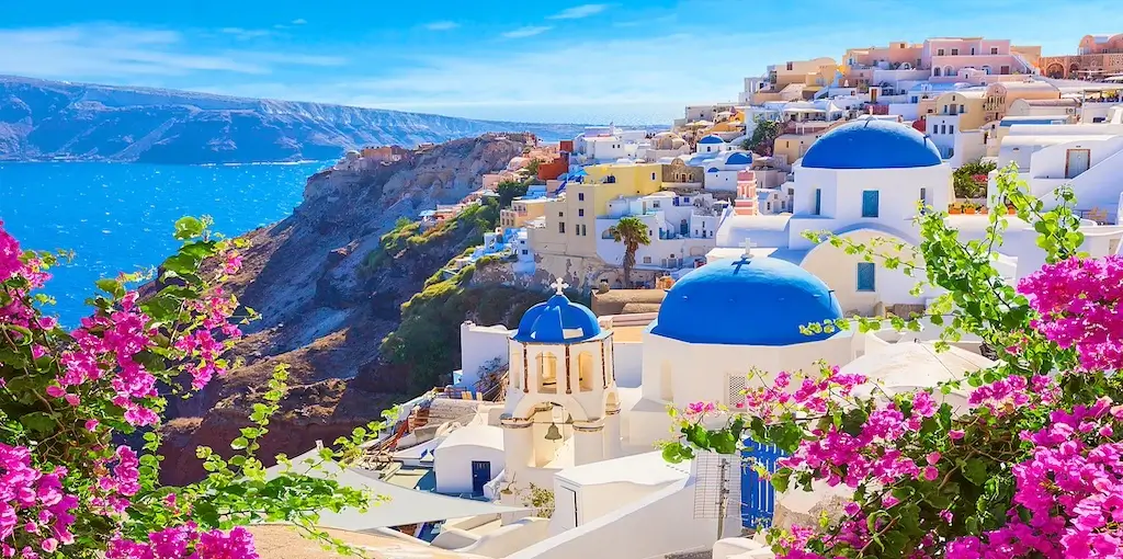 Santorini cop